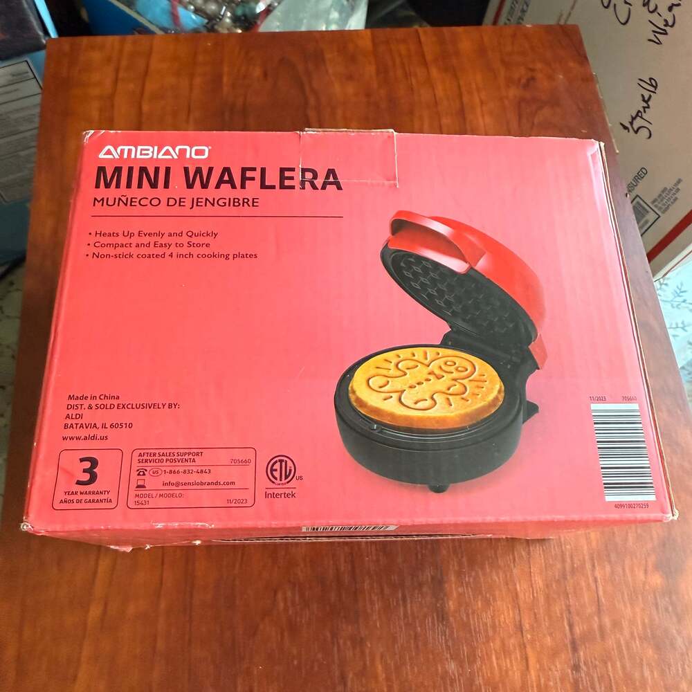 AMBIANO Mini Ginger Bread Man Waffle Maker, Red, 4-inch Non-Stick Plates